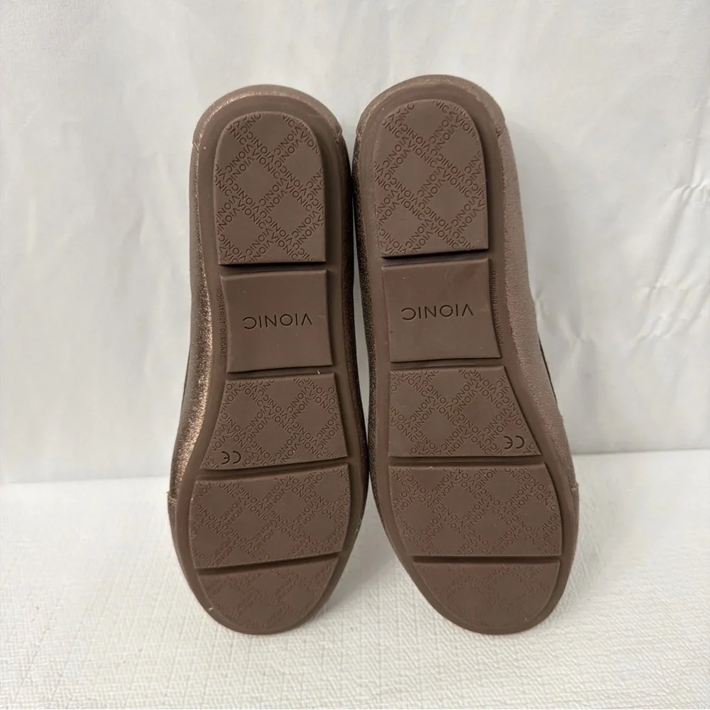 Vionic Debbie Metallic Flats Women’s Size 7.5 Comfort Shoes Slip On New